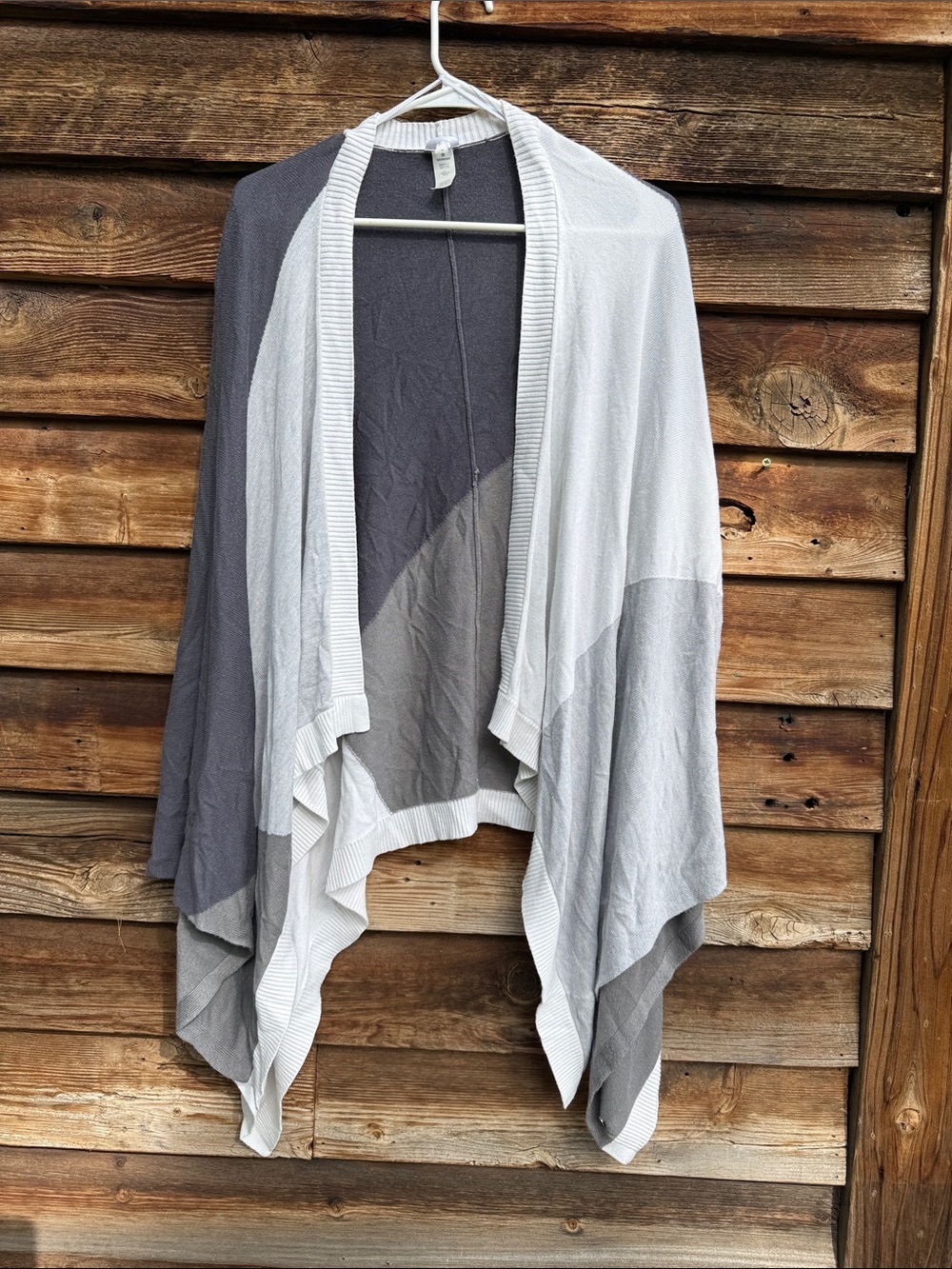 Lululemon shawl
